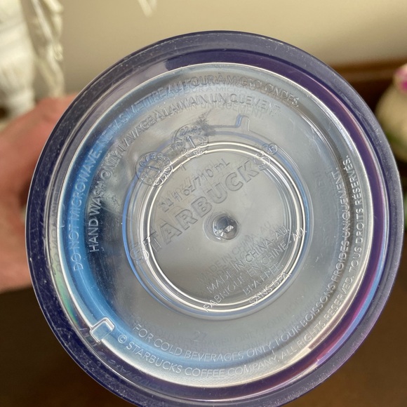 Iridescent Domed Top Starbucks Venti 24 ounce Cup. - Picture 4 of 6